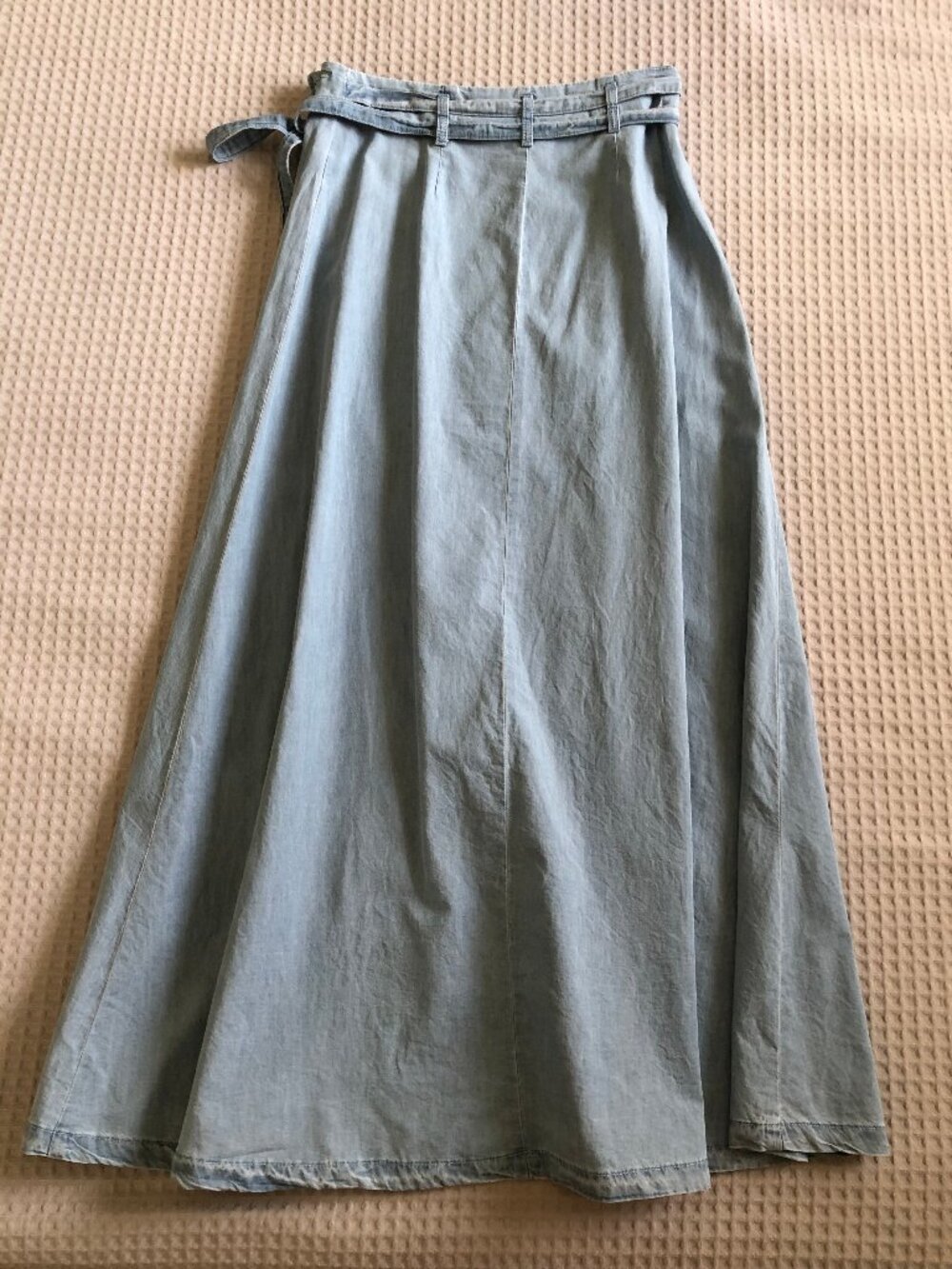 NWOT Light Blue Denim Wrap Maxi Skirt with a Bow - Size 4 - Picture 3 of 11
